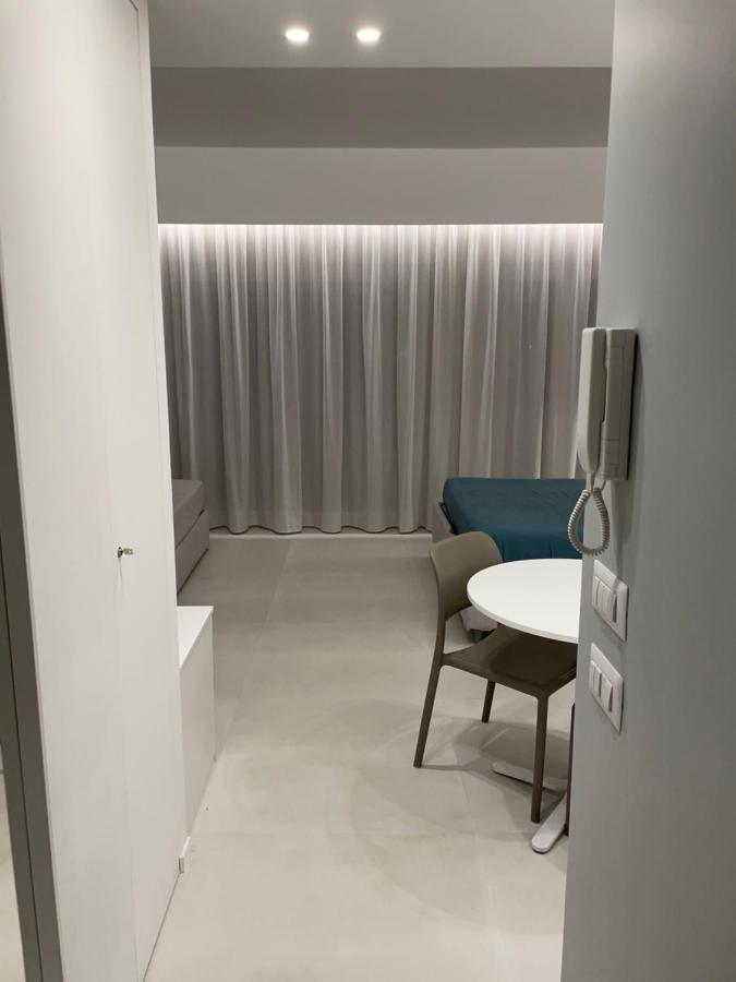 La Finestra Sul Mare Modern Apartment Giardini-Naxos Exterior foto